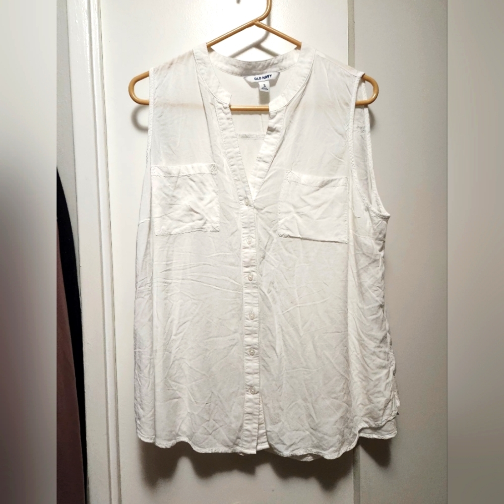 Old Navy sleeveless Top XL